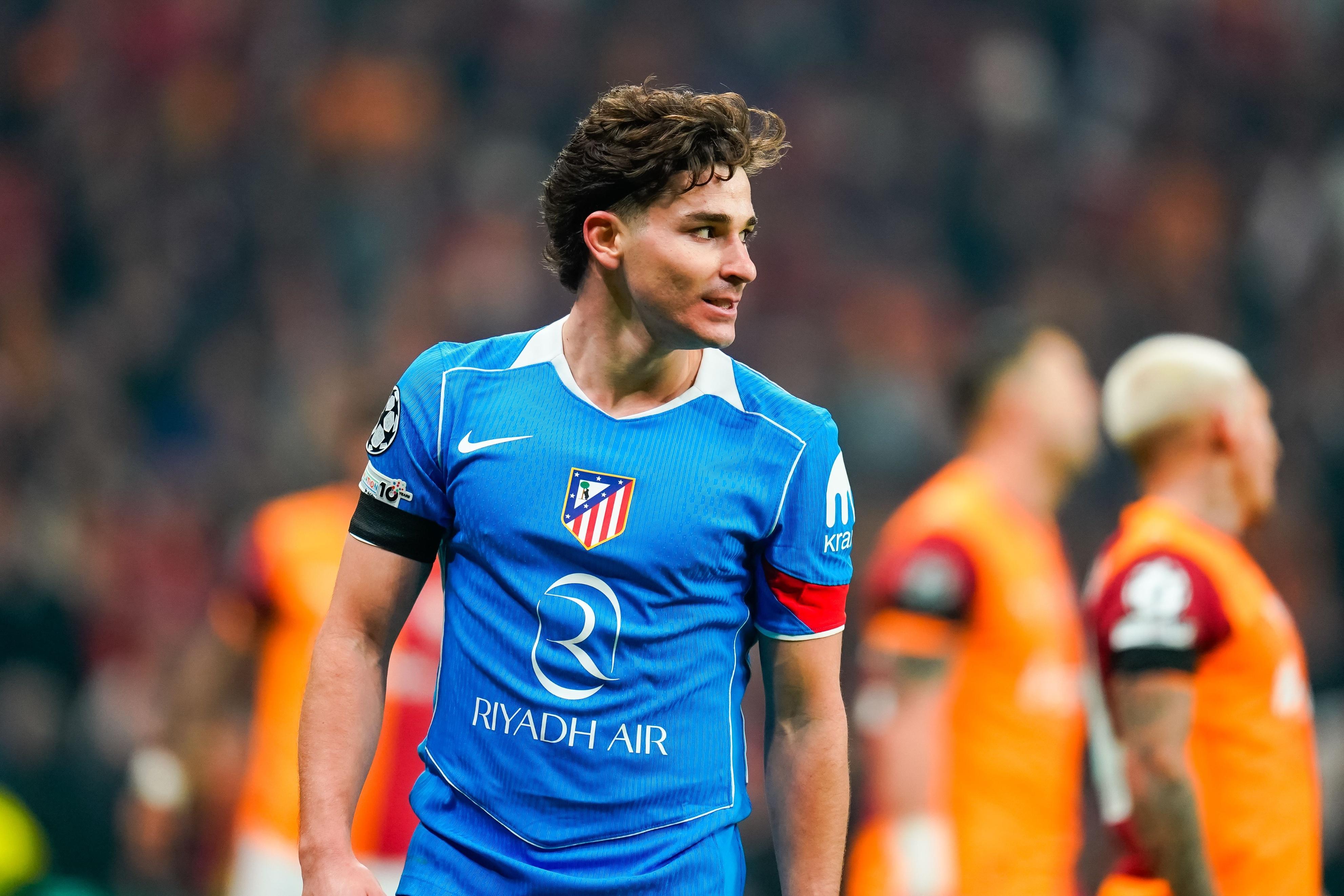 开云-爱游戏-11球5助攻！曝阿尔瓦雷斯主动示好巴萨，小蜘蛛为啥不想去阿森纳