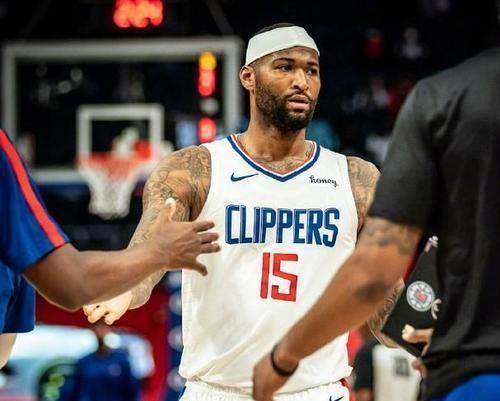 开云登录入口-关键时刻离谱罚球不中!考辛斯登场快艇季后赛0-5